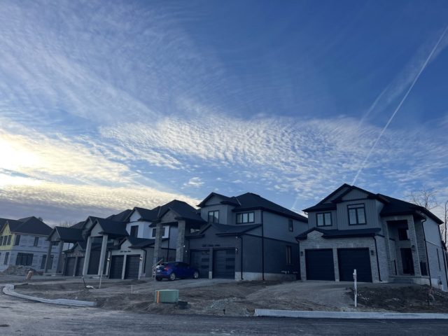 7949F1F3-FF31-47E1-A6C7-D0A54CDF5140