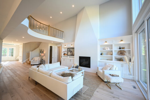 3.2022_08_08_157_Windermere_Rd_MLS_Pic16 (1)